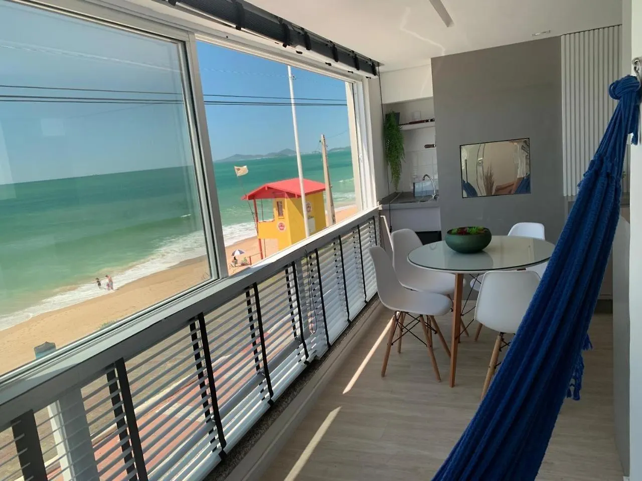 Apartamento Pe Na Areia Em Barra Velha